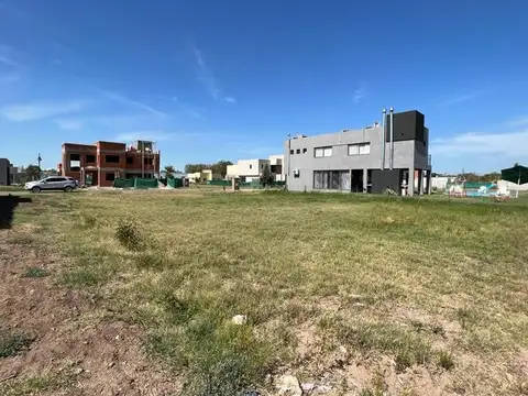 Lote en Venta en Barrio Privado  Solar de Alvarez