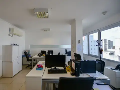 Calle 48 entre 1 y 2 300