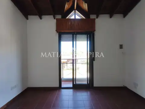Departamento en Alquiler en Villa Santos Tesei, $ 650.000