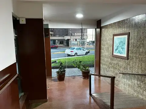 3 AMBIENTES - FRENTE AL MAR + 2 BALCONES