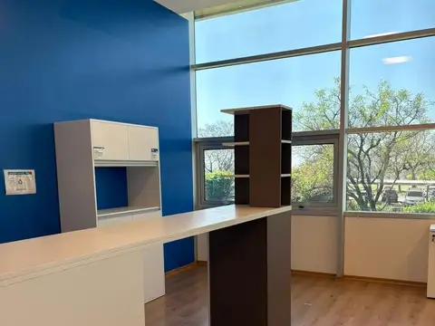 Oficina en Alquiler en Yerba Buena, USD 2.900