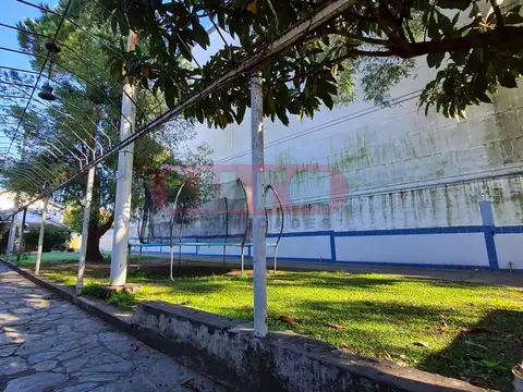 Terreno en Venta, FOT 1,5