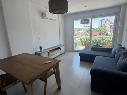 Departamento en Alquiler en Villa Luro, $ 950.000