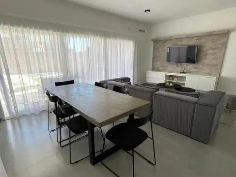 ALQUILO DUPLEX AMOBLADO DE CATEGORIA 2 DORM, DOCTA