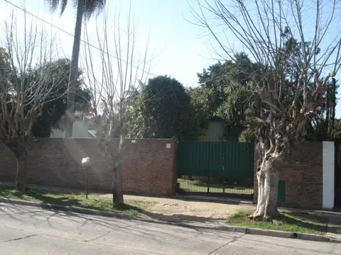 VENDO EXCEPCIONAL LOTE DOBLE FRENTE