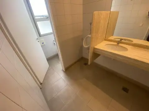 Oficina en Venta en Barrio Norte, USD 490.000