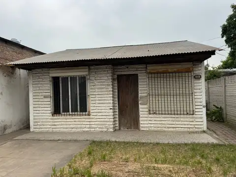 CASA EN VENTA 3 AMBIENTES GLEW