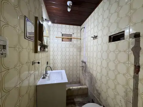 Casa 3 ambientes con 1 baño
