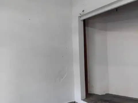 Local sobre Av. Nazca - Muy buena ubicación -