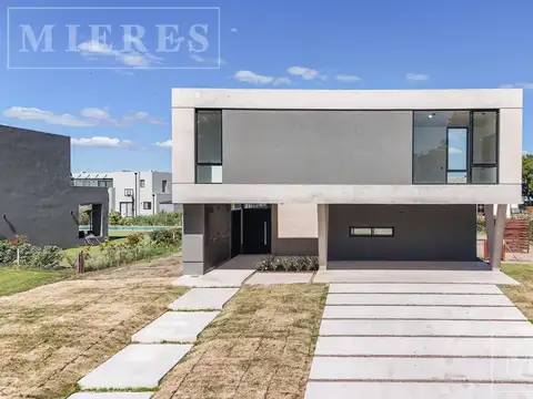 Casa en venta en La Calesa, Pilará