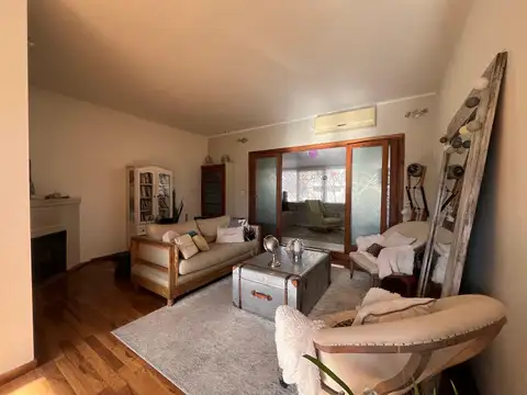 Depto Tipo Casa en Venta de 6 ambientes
