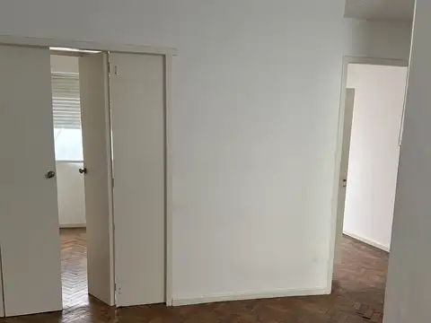 Azcuenaga 1400, Piso 1ro