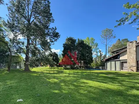 Terreno en Venta en Larena Country Club, USD 18.000