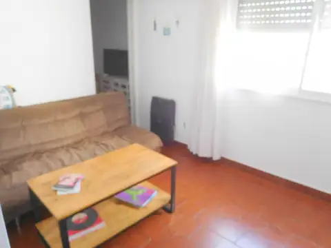 Olavarria 400 , Piso 8