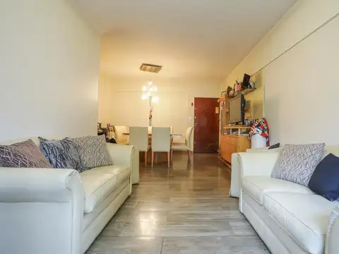 Departamento 4 ambientes con 2 baños