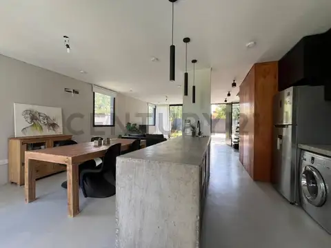 17 entre 462 y 464 , Piso 0