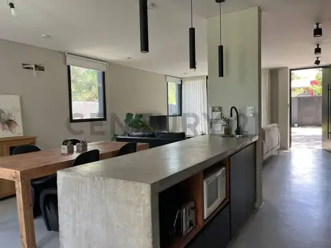 17 entre 462 y 464 , Piso 0