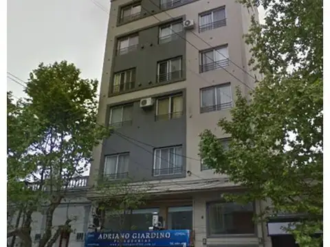 Domingo Faustino Sarmiento 1400, Piso 1