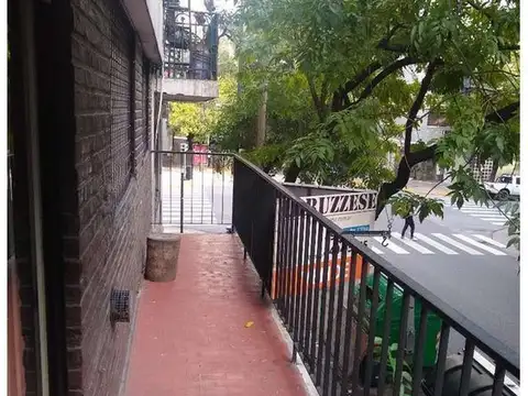 3Amb.ALQUILADO Balcón Fte-Luminoso-Aireado.CocinaCompleta.Lavad.Independiente.BañoCompleto placards