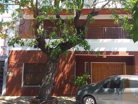Casa 4 Ambientes en Venta - Ramos Mejia