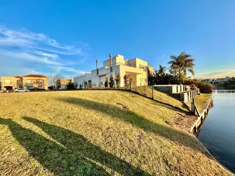 Terreno en Venta de 977,0 m2