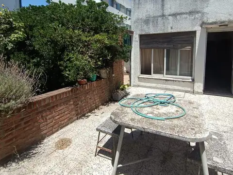 Depto Tipo Casa en Venta 40 años
