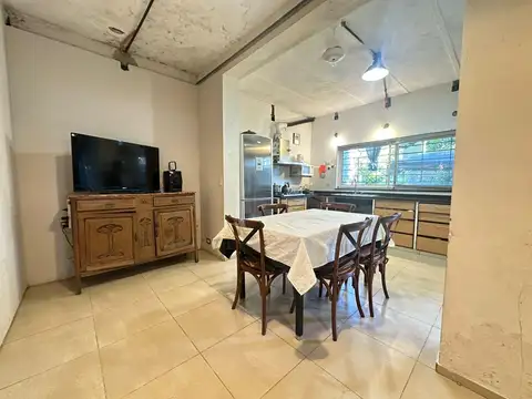 Venta casa de 2 dormitorios  en barrio Matheu