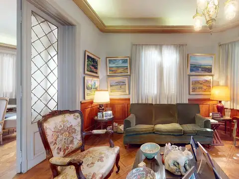 Casa en Venta en La Plata [Cod: 161-5005]