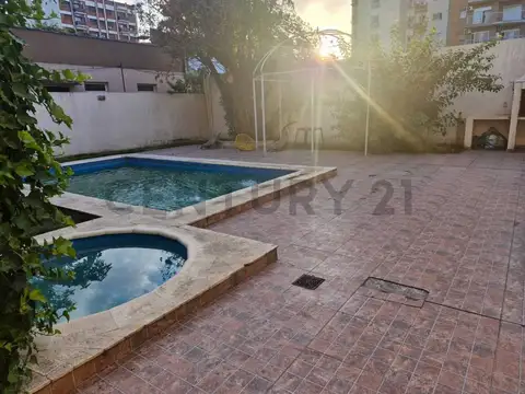 Departamento en Alquiler con 1 cocheras
