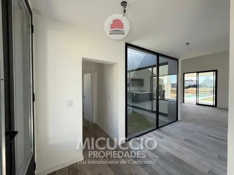 Casa en Venta en San Matias, USD 425.000