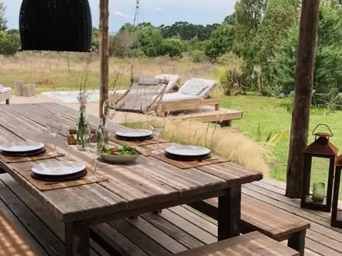 Casa 5 ambientes con 3 baños