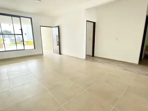 Av. Armada Argentina 1900