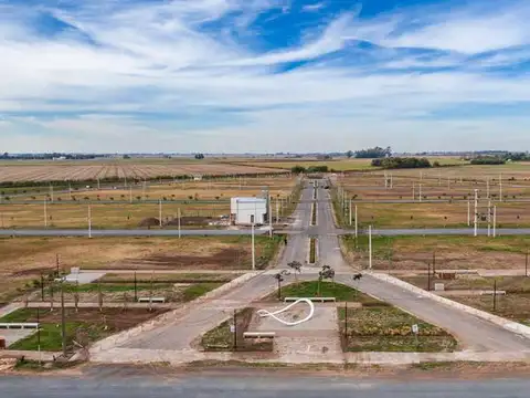 EcoVida, Villa Amelia (RP 18, km 13) - Avenida principal - Apto comercial