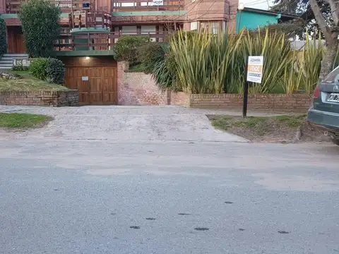 Cochera en  Venta centro Villa Gesell