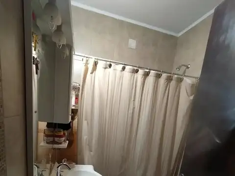 Casa en venta ubicada en Urdinarrain 8400, casi esquina Olmos.