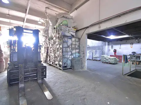 Galpon en Venta en Villa Dominico, USD 420.000