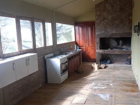 Casa en venta - 2 Dormitorios 2 Baños - Cocheras - 375Mts2 - Villa Naturaleza