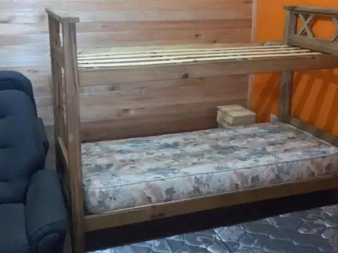 Casa 3 ambientes con 2 baños