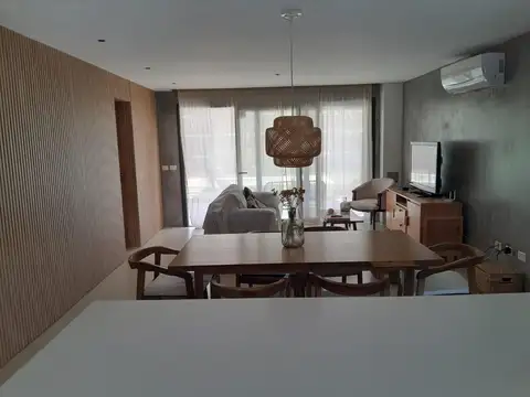 Casa 5 ambientes con 1 baño