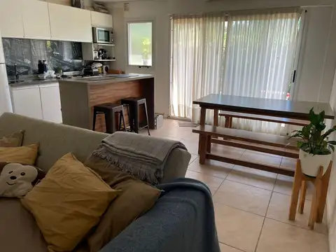 Departamento en Alquiler con 1 cocheras