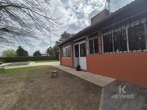 Casa 3 ambientes con 2 baños