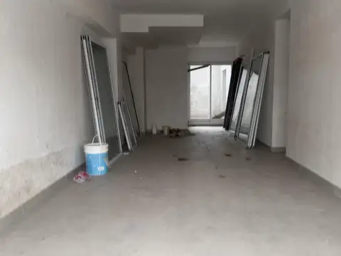 VENTA Local en  PB de EDIFICIO  BARRIO PARQUE