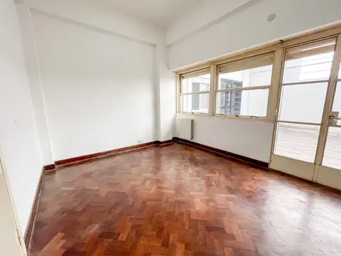 Oficina en Alquiler al Norte