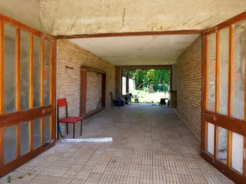 Casa 2 ambientes con 2 baños