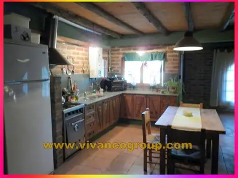 Casa en Venta con 4 cocheras