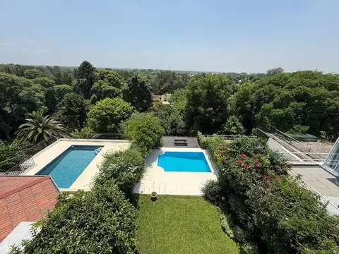 VENTA CASA PUNTA CHICA CON VISTA AL RIO