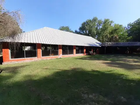 Lote con Resto/Parrilla, Casa Quinta y Piscina - Ideal Emprendimiento Gastronómico