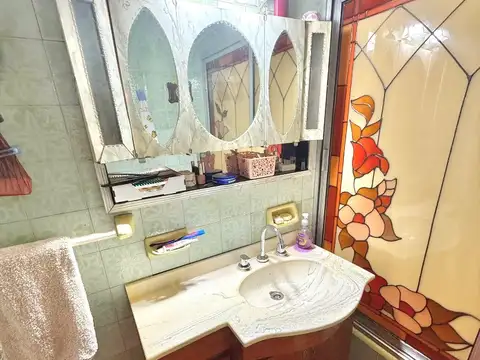 Casa en venta con Local, Terraza y Garage