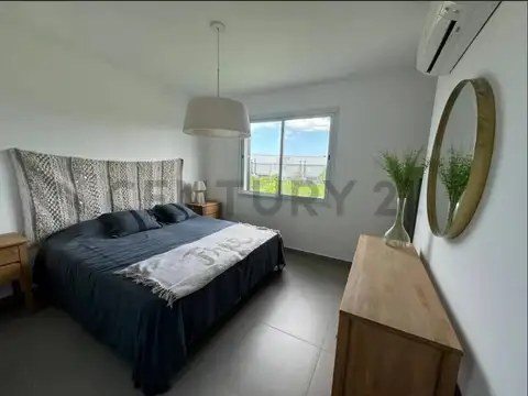 Casa en Venta en Garin, USD 159.000