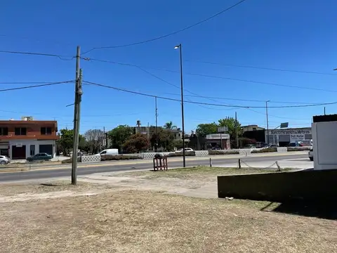 Lote Florencio Varela avenida comercial Metrobus